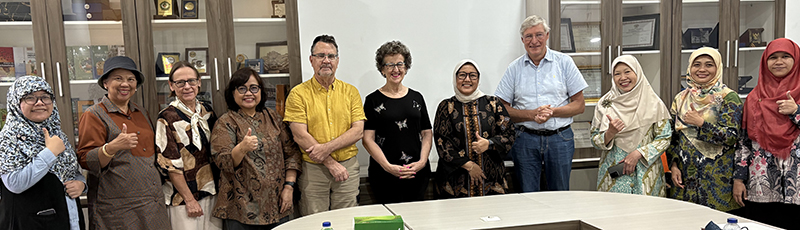 Lucia Anelich, Leon Gorris, Tom Ross, and Anett Winkler discussed developments in predictive modelling and microbiological risk assessment with staff of the Department of Food Science and Technology at IPB University in Bogor, Indonesia, in October 2025. Lucia Anelich, Leon Gorris, Tom Ross, and Anett Winkler discussed developments in predictive modelling and microbiological risk assessment with staff of the Department of Food Science and Technology at IPB University in Bogor, Indonesia, in October 2025.